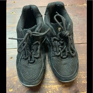 Adult Size 5M Black Canvas Split Sole Hip Hop Jazz Sneakers Dance Shoes